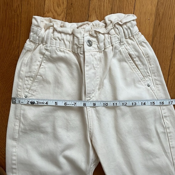 Zara Size 0 Baggy Paperbag Jeans in Ecru / Cream Elastic Waist Denim - Picture 10 of 16